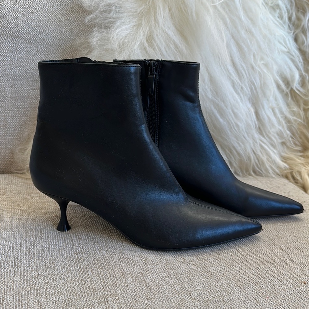 New with price label Zara boots small heels